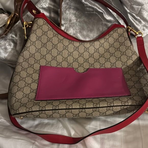 Gucci Handbags - Gucci Beige and Red Women's Bag